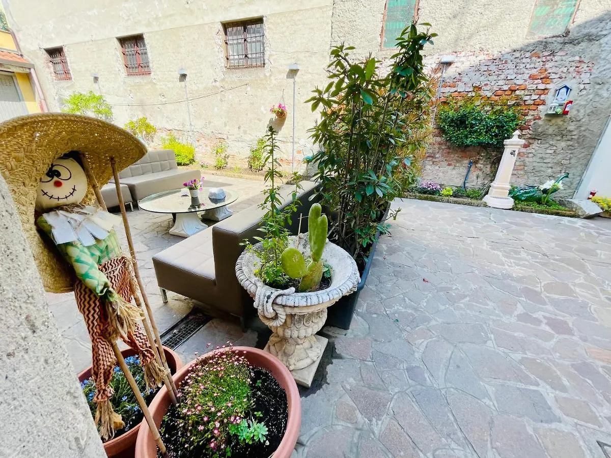B&B Corte Sul Naviglio Cernusco Sul Naviglio Italy