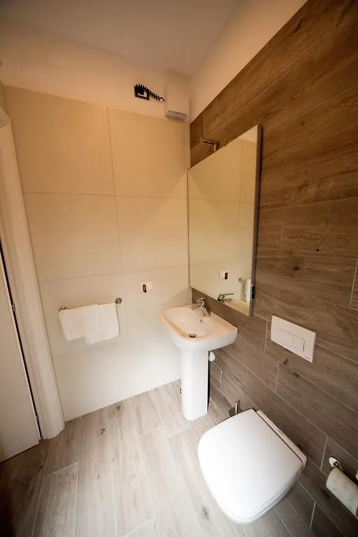 B&B Corte Sul Naviglio Cernusco Sul Naviglio Italy